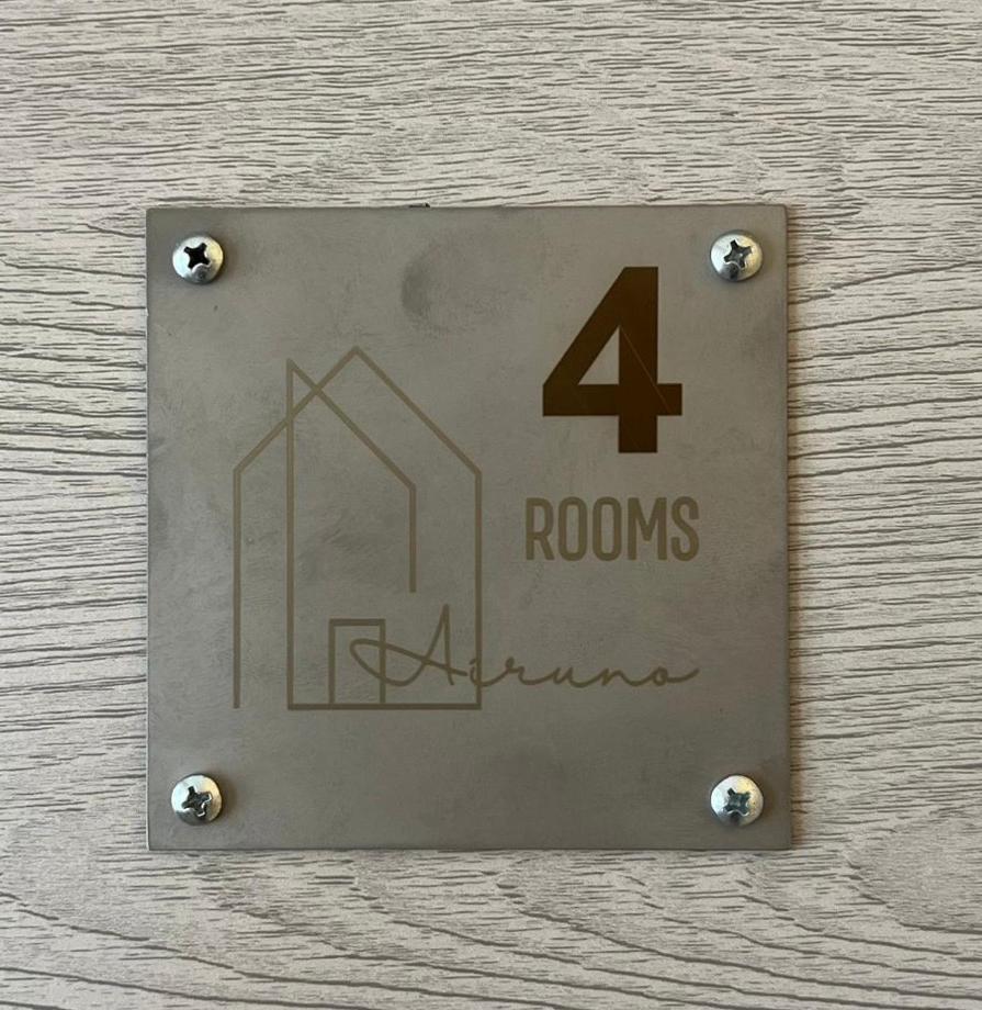 Airuno Rooms Exterior photo